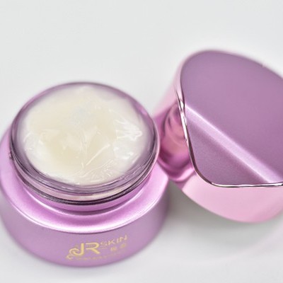 眼部該怎么正確護理？