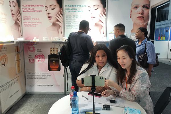 重磅！廣東歐泉集團(tuán)（南非）貿(mào)易博覽會完美收官！