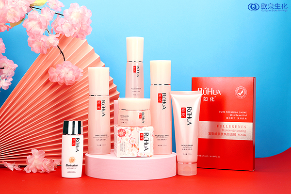 皮膚出油應(yīng)該用什么樣的護(hù)膚品？