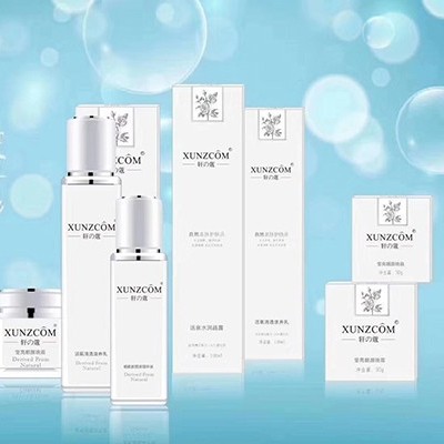 懶人護(hù)膚必備之水乳精華三合一！